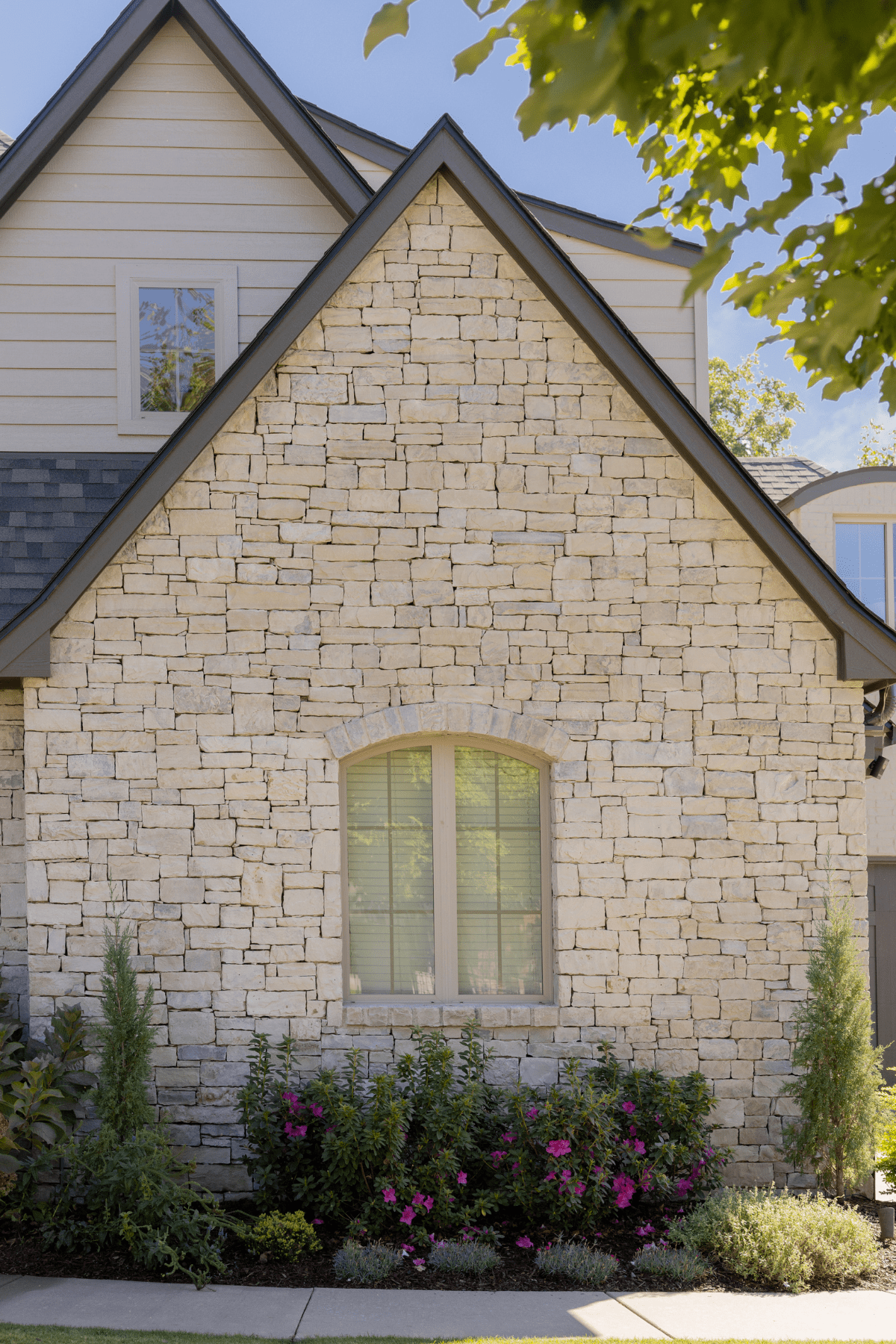 Dramatic before–after comparison of Tulsa stone exterior limewash transformation